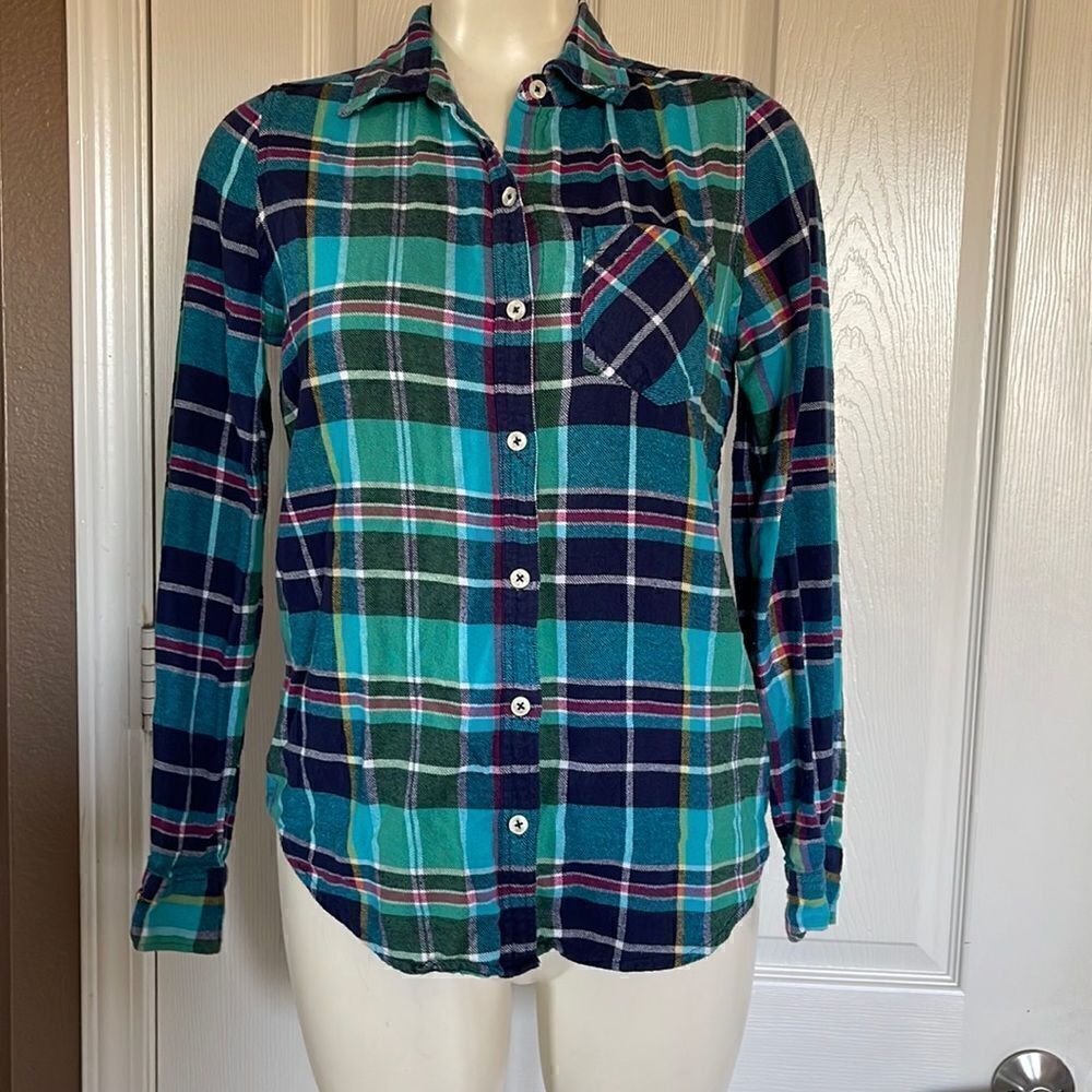 Forever 21 blue and green plaid button down shirt size small